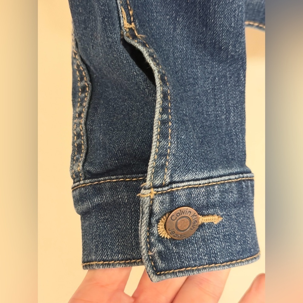 Calvin Klein Jeans Denim Jacket in Blue - NWOT - Picture 10 of 15